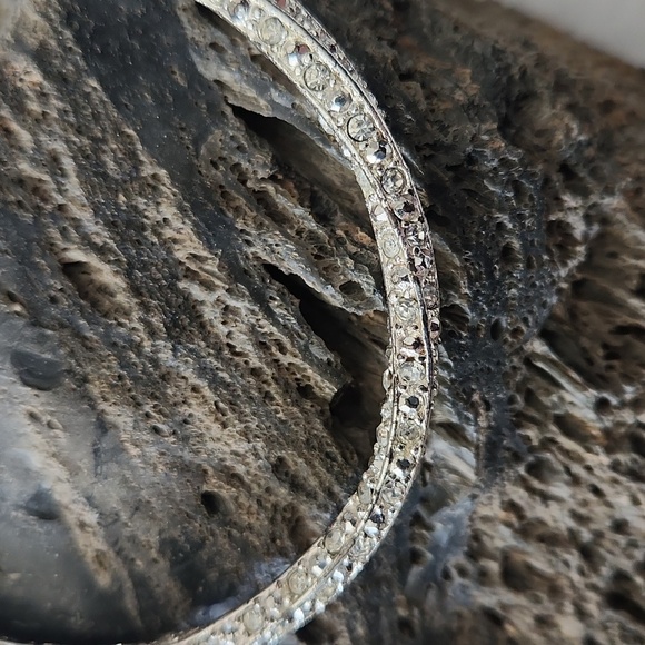 2/$10 - Lia Sophia silver bracelet with rhinestone - Picture 5 of 7